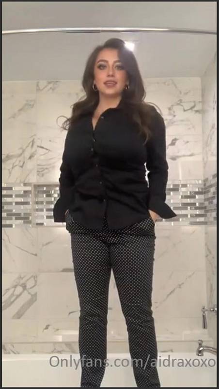 BBW schnappt sich Analmasturbation und wird gefickt